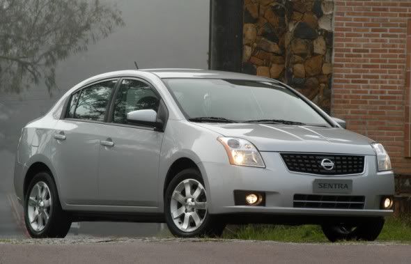 Nissan Sentra Flex Prata 2010