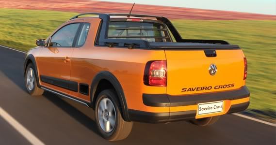 Saveiro Cross Amarela