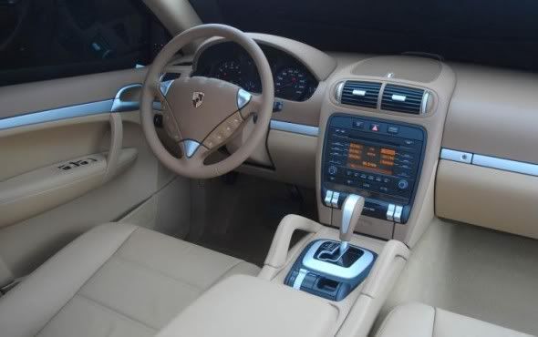 Interior do Cayenne Sport