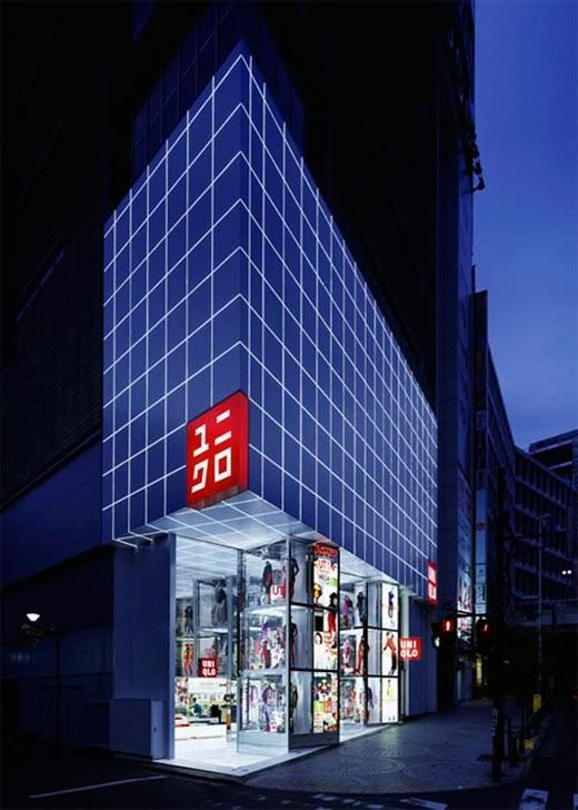 Uniqlo Store Japan 01