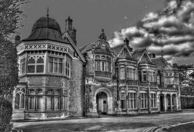 IMAGE: http://i179.photobucket.com/albums/w292/druncan1/24917_361455249631_520424631_374427.jpg