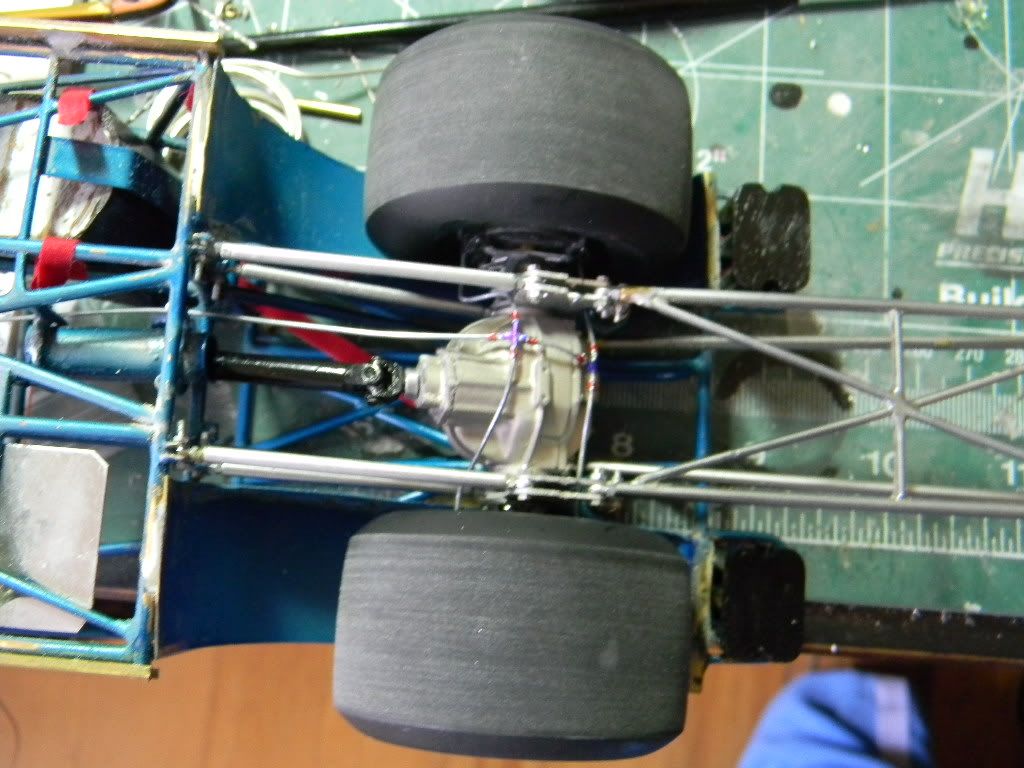 wheelsattached001.jpg