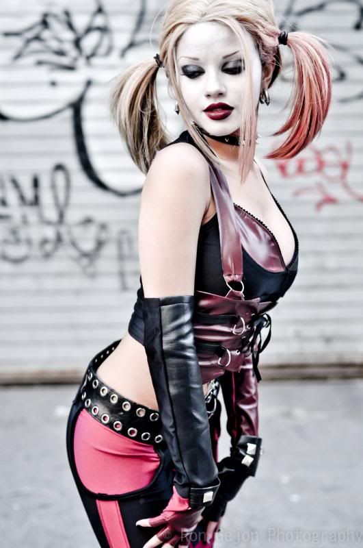 harley_quinn_cosplay_by_rongejon-d62x9mj_zps0a35a34b.jpg