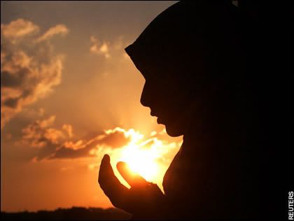 Muslimah Praying Pictures, Images and Photos