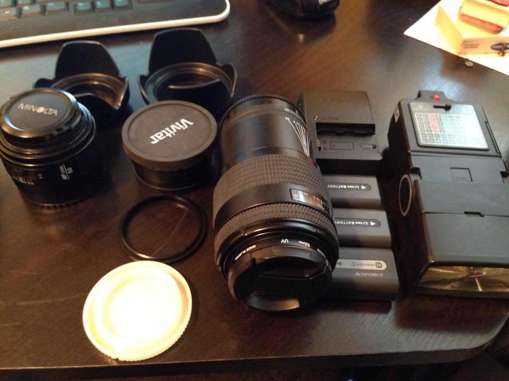 http://i179.photobucket.com/albums/w320/KatanaKris/sony%20camera%20for%20sale/9D4797F1-EEE8-429B-B1F8-D717BE7A84CB-9218-000004F9733F7100_zpsf2f4483b.jpg